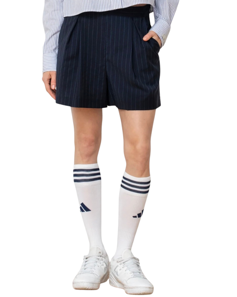 The Ivy Short — WE-AR4
