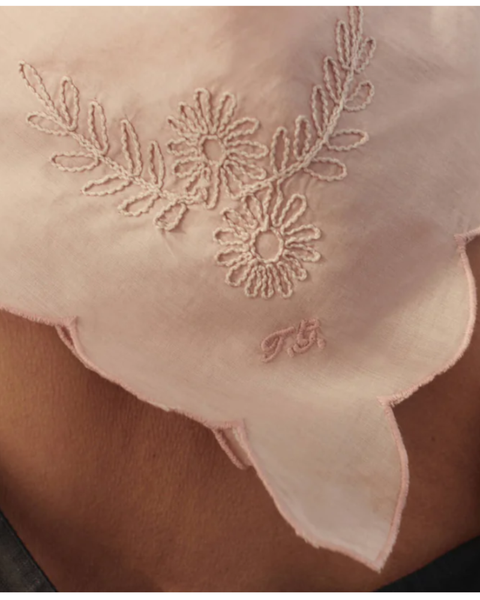 The Scalloped Bandana — The Great
